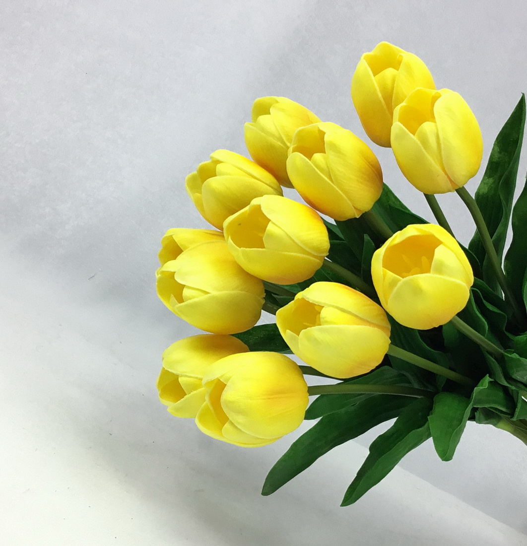 ช่อดอกทิวลิปประดิษฐ์ ดอกไม้สีเหลือง ดอกทิวลิป